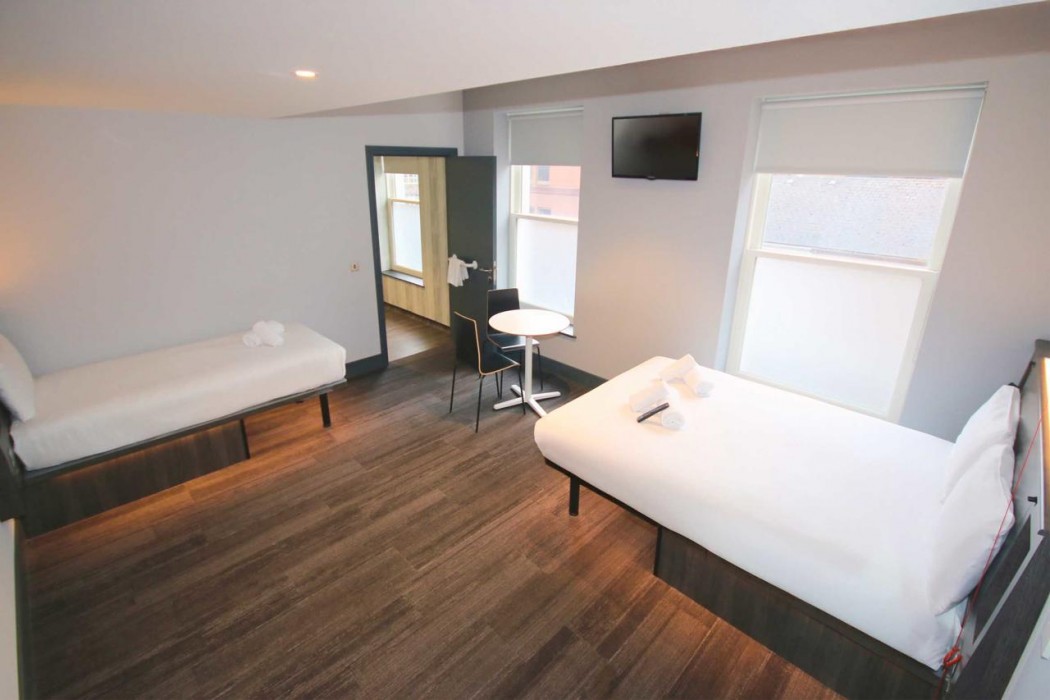 easyHotel Belfast 14/49