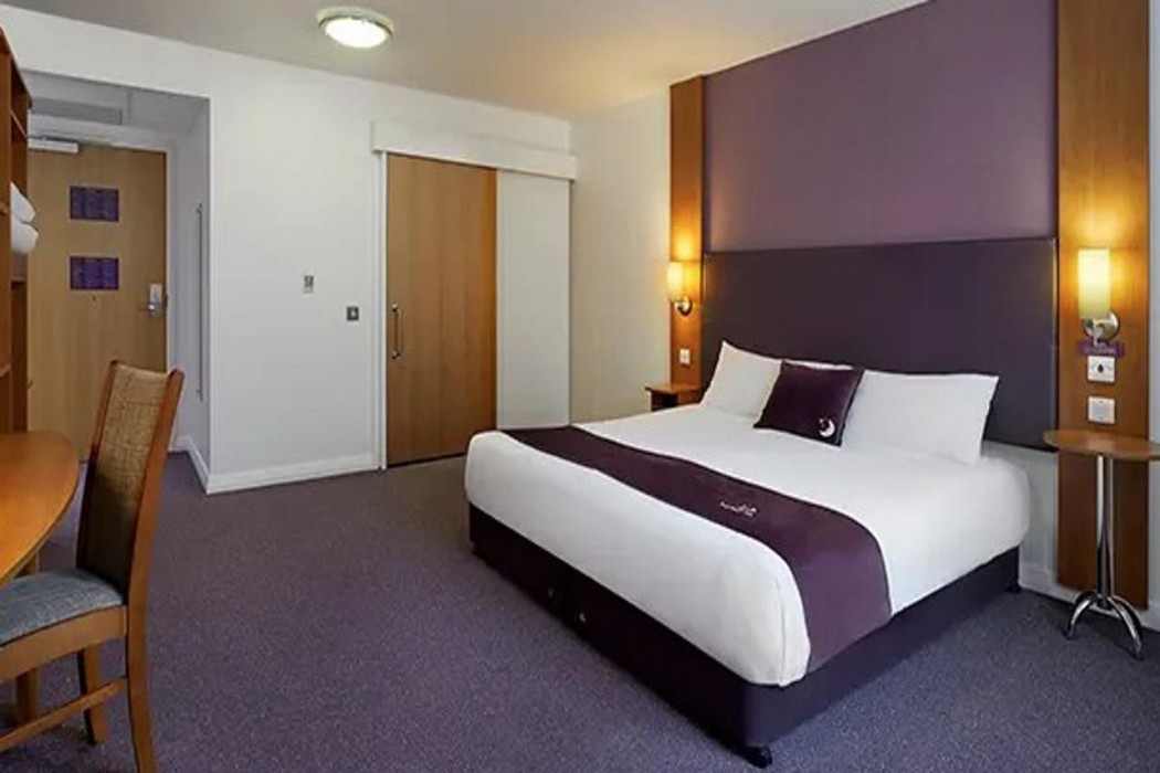 Premier Inn Manchester (Handforth) 9/41