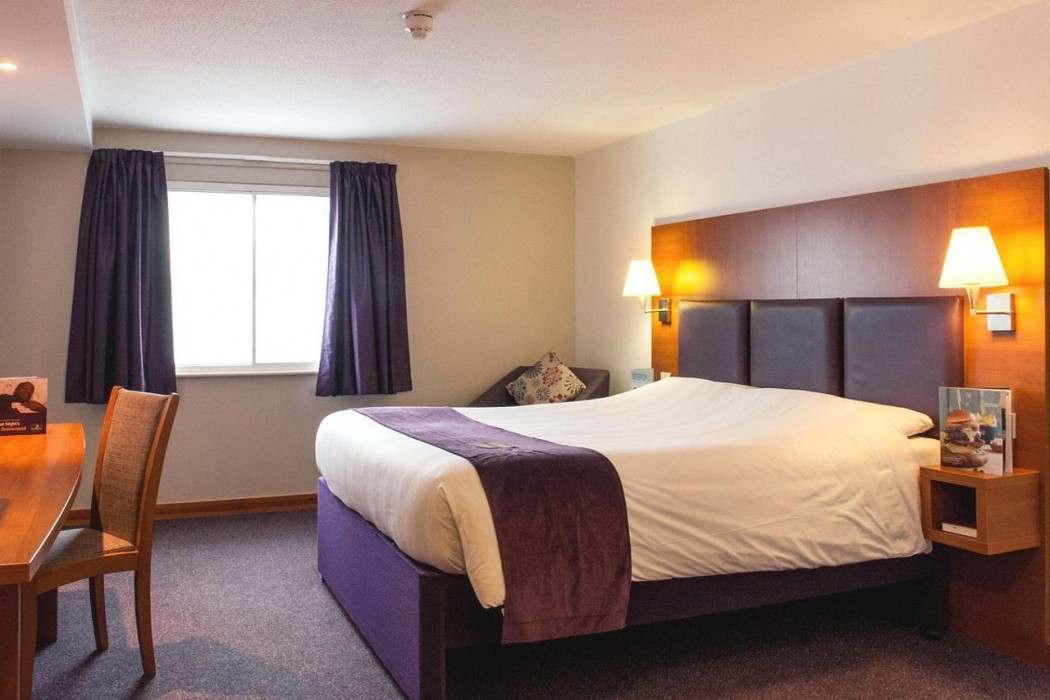 Premier Inn Manchester (Handforth) 8/41