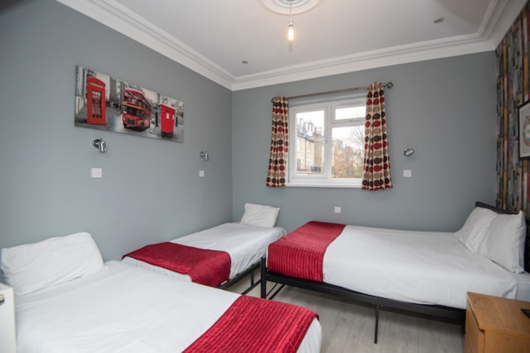 OYO Sino Hotel 3/8