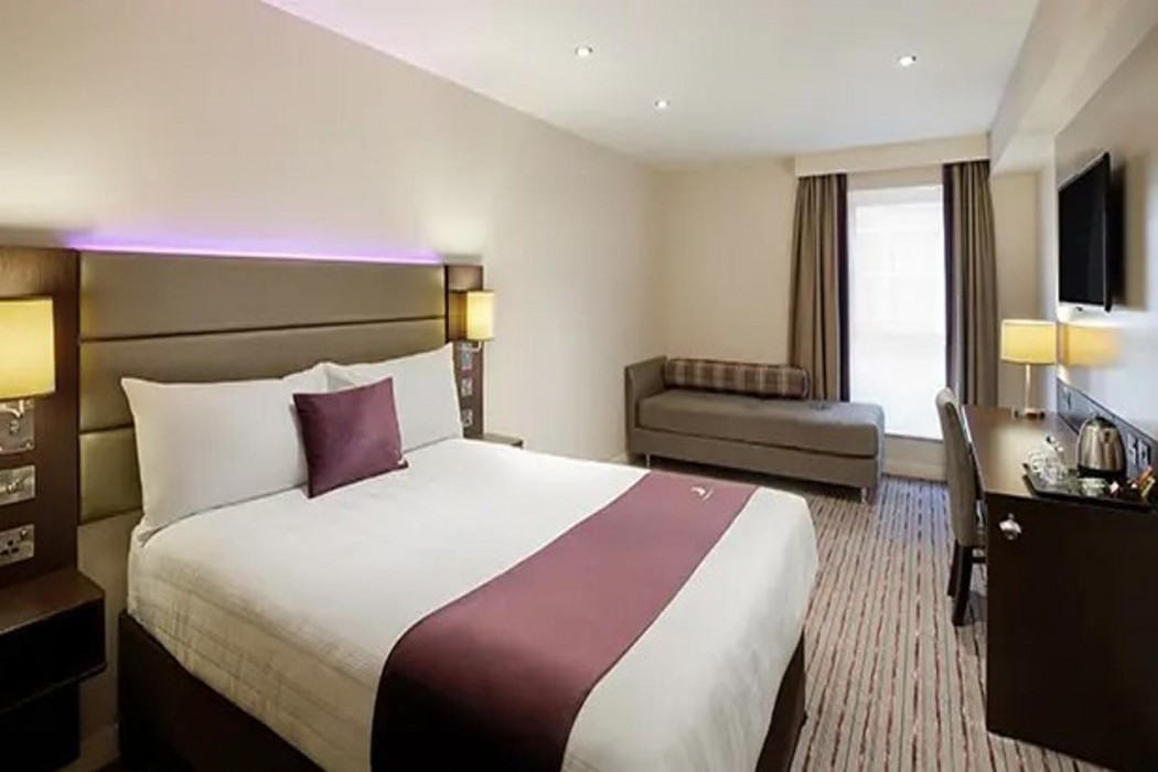 Premier Inn Maidstone (A26/Wateringbury) 8/33