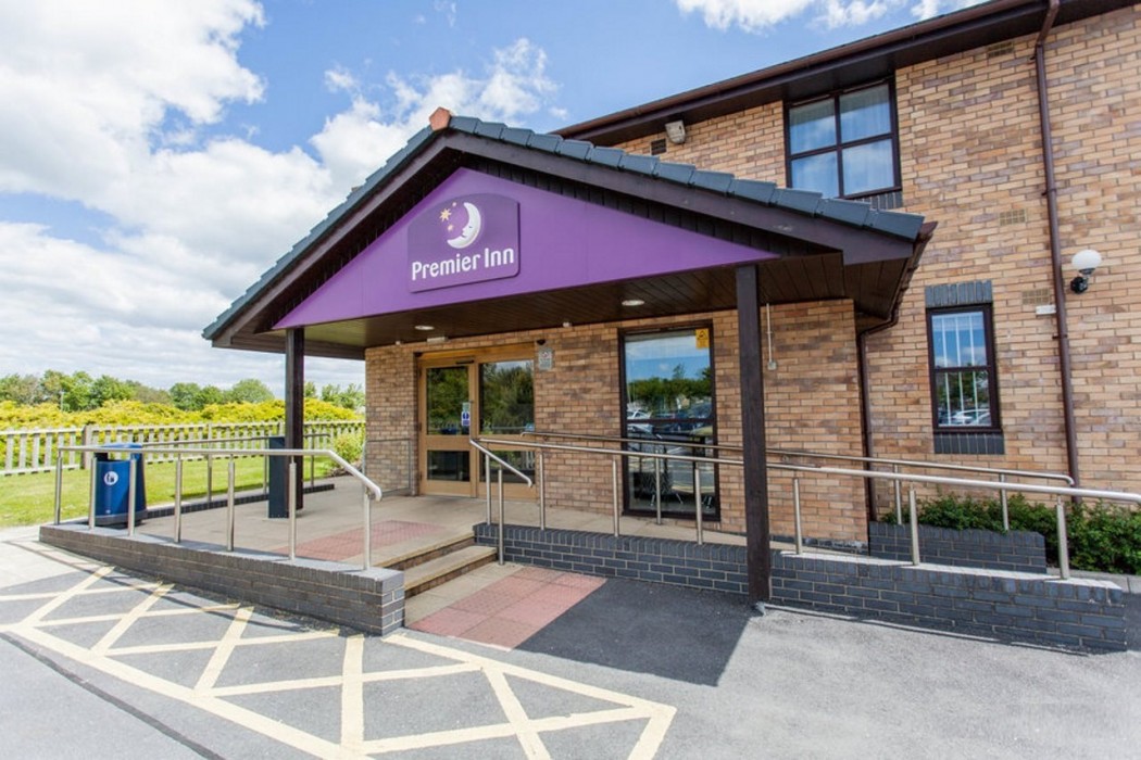 Premier Inn Llanelli Central West 37/62