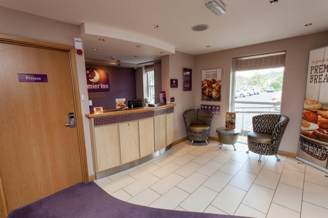 Premier Inn Llanelli Central West 34/62