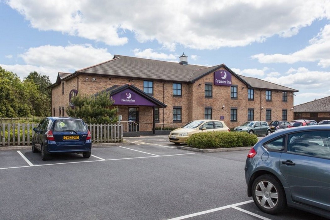 Premier Inn Llanelli Central West 38/62