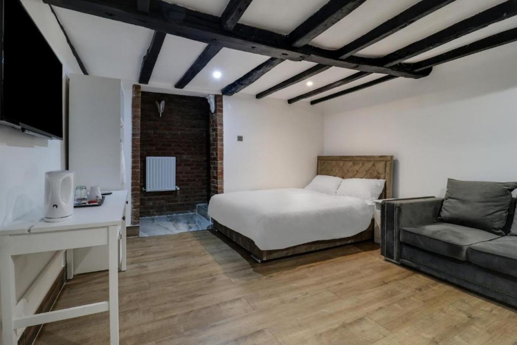 OYO Tudor Oaks Lodge Stevenage North 14/29