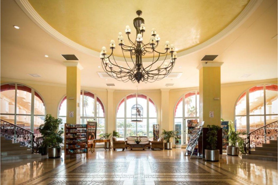 Ohtels La Hacienda 10/75