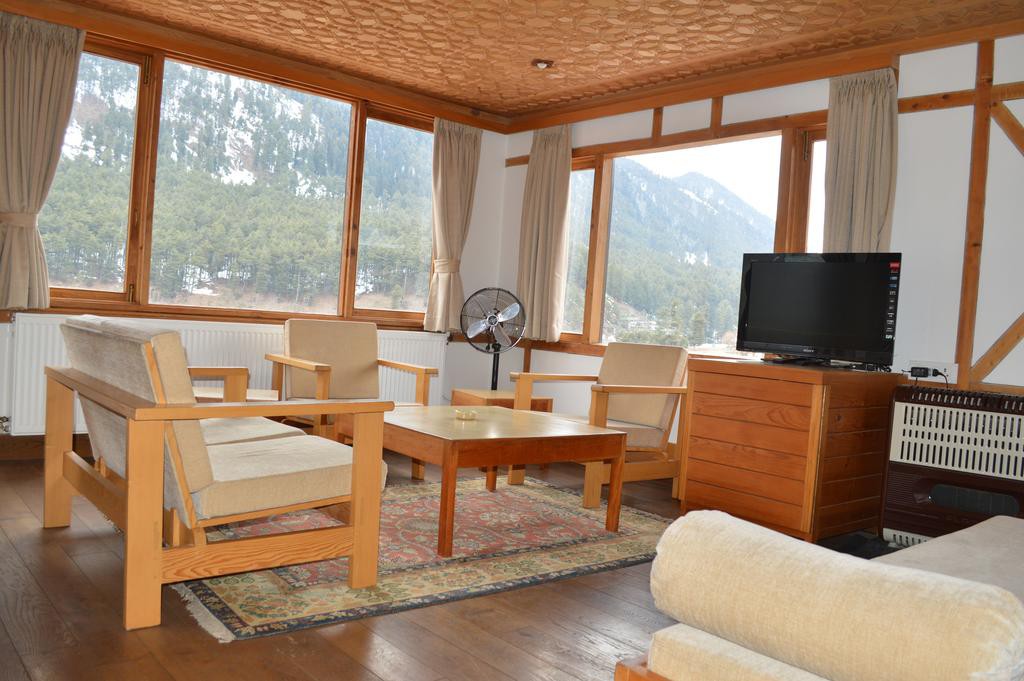 PAHALGAM HOTEL 21/39