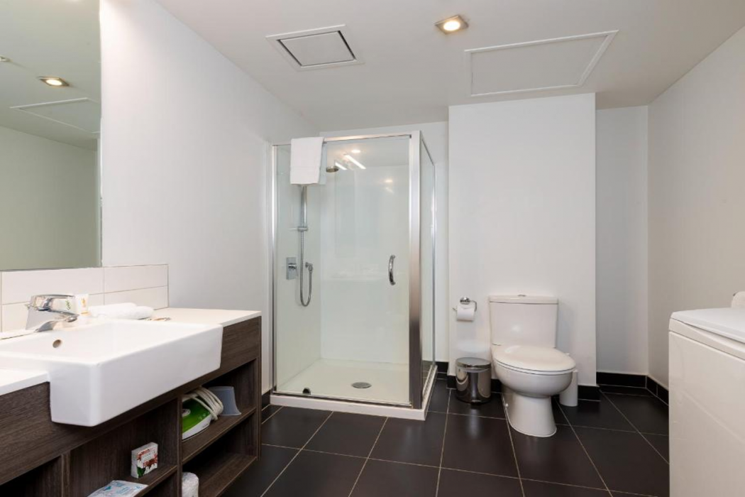 Oaks Auckland Hotel 7/31