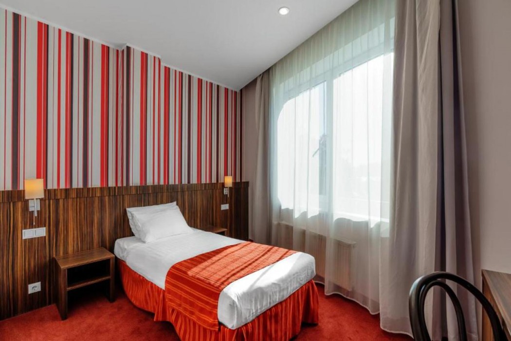 Rija Vef Hotel 7/35
