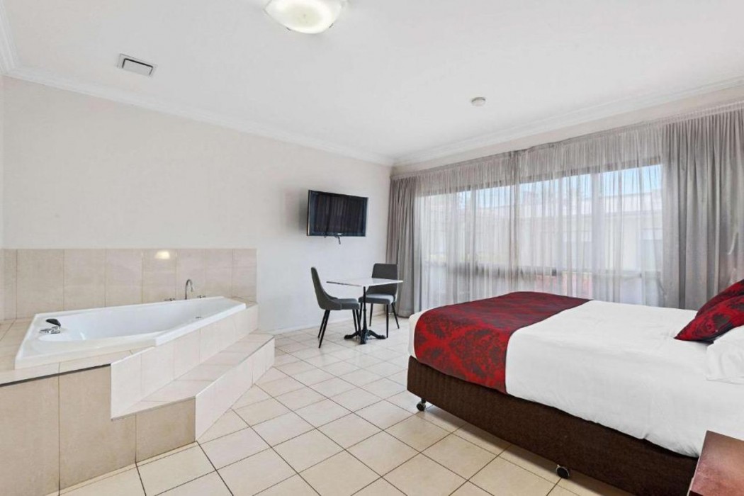 Comfort Inn Deakin Palms Mildura 11/22