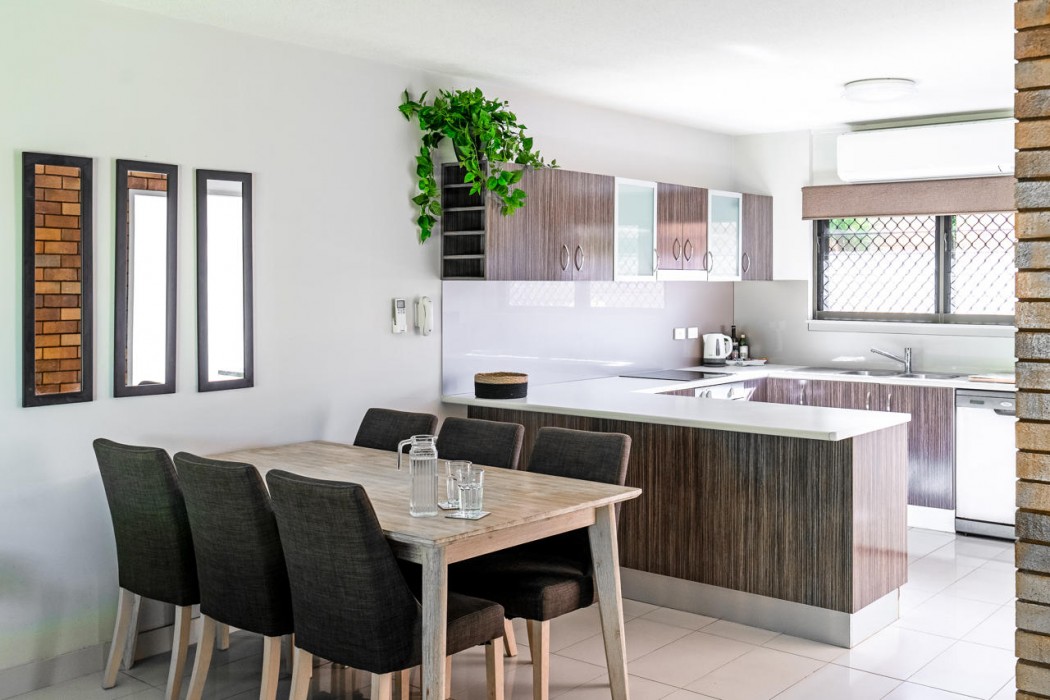 Glen Eden Beach Resort 12/33