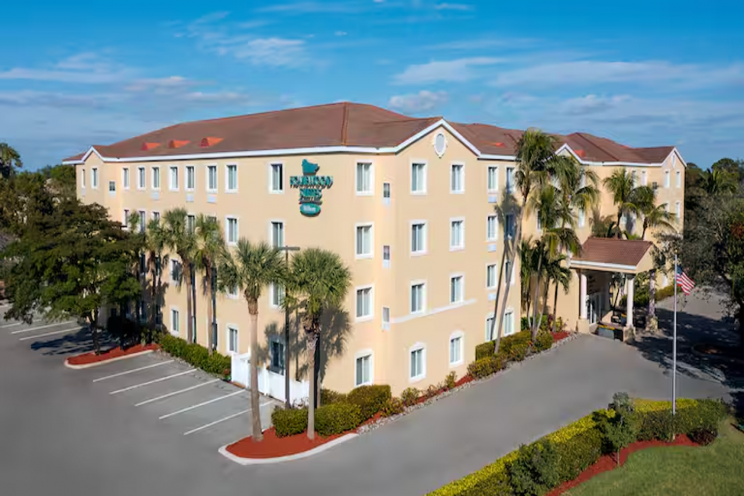 Homewood Suites by Hilton Bonita Springs Naples North 1/10
