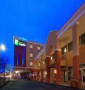 Holiday Inn Express Baltimore At the Stadiums 1/55