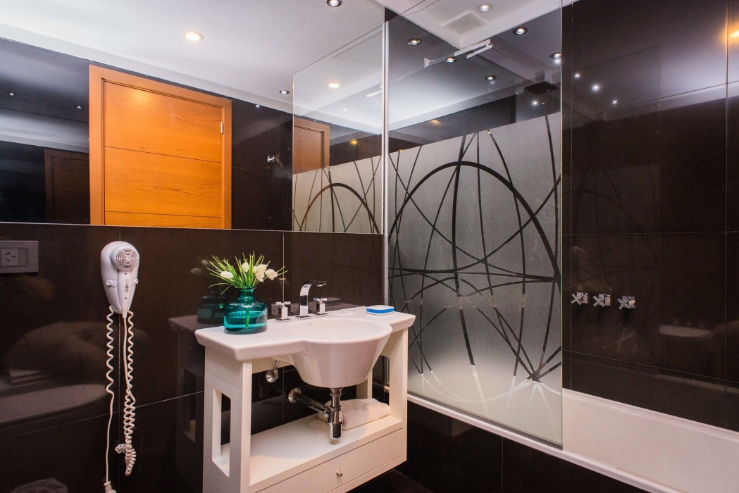 Soho Luxury Suites 34/99