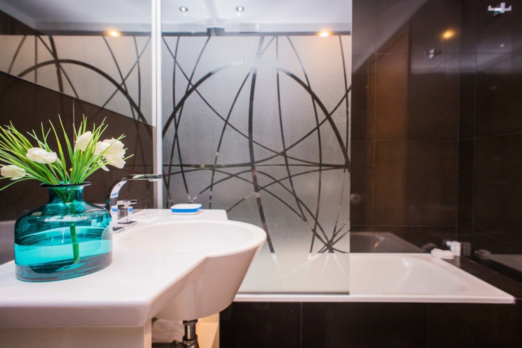 Soho Luxury Suites 56/99