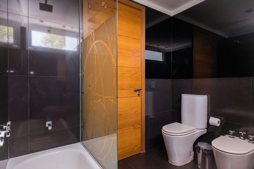 Soho Luxury Suites 44/99