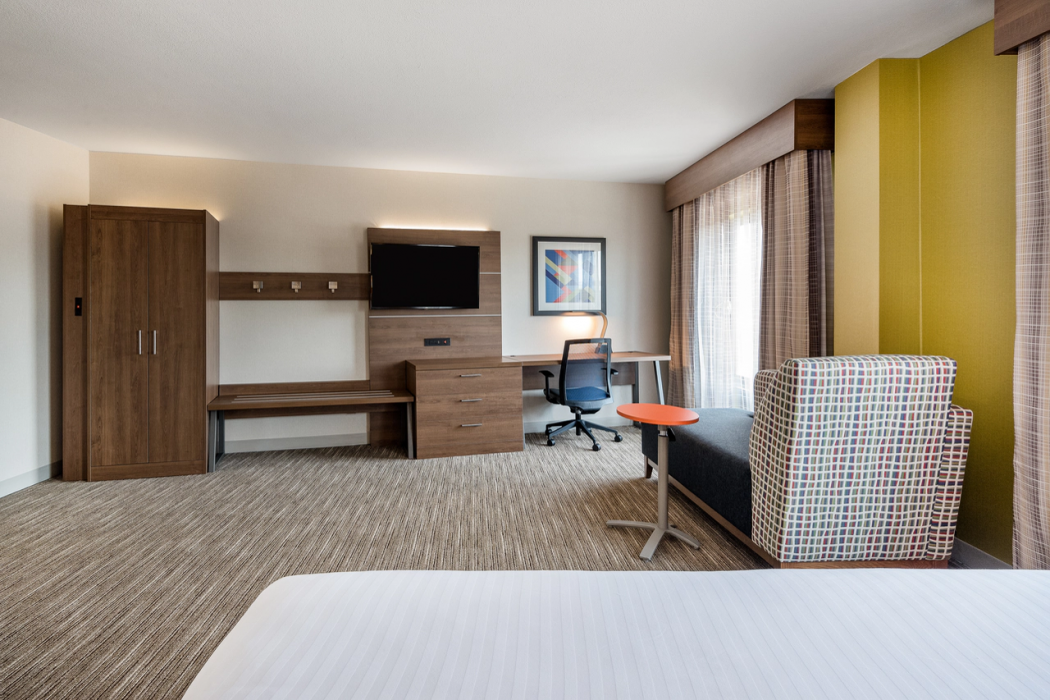 Country Inn & Suites by Radisson, Downtown Albany New York 10/24