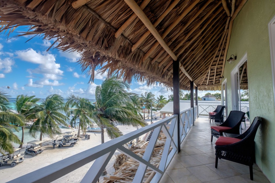 The Palapa House 38/85