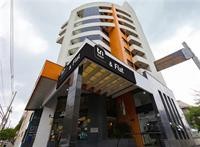 Tri Hotel & Flat Caxias 33/70
