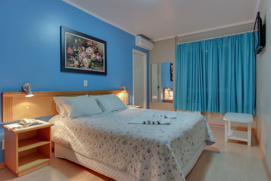 Hotel Via Serena 25/55