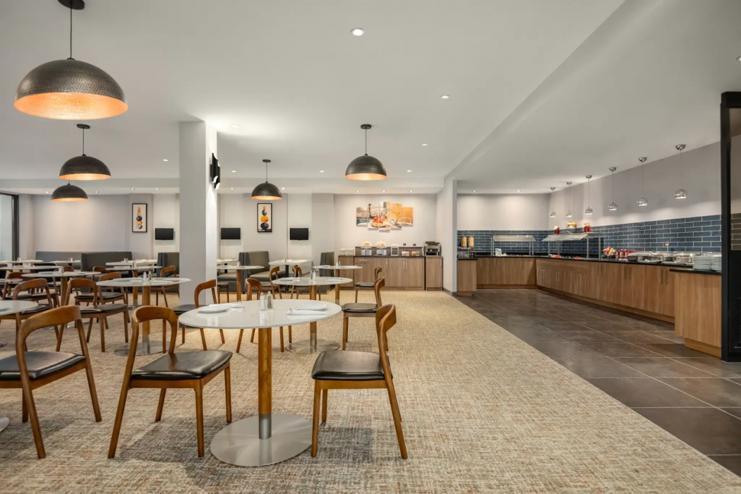Radisson Hotel Montreal Airport 32/47