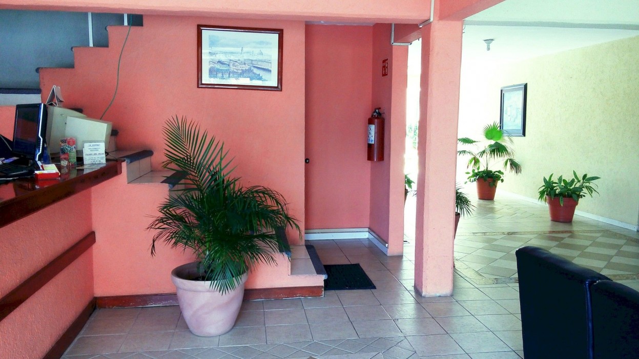 Hotel Plaza Jardin 38/70
