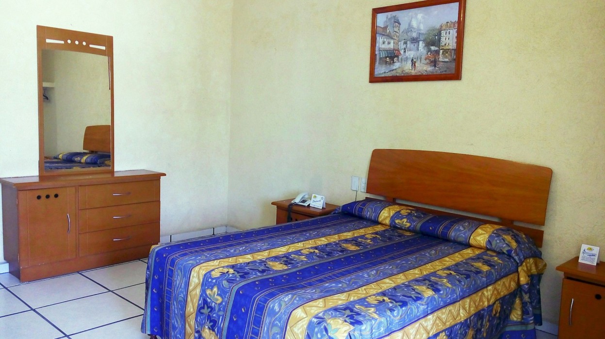 Hotel Plaza Jardin 30/70
