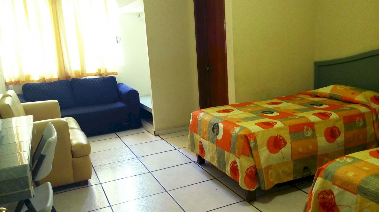 Hotel Plaza Jardin 37/70