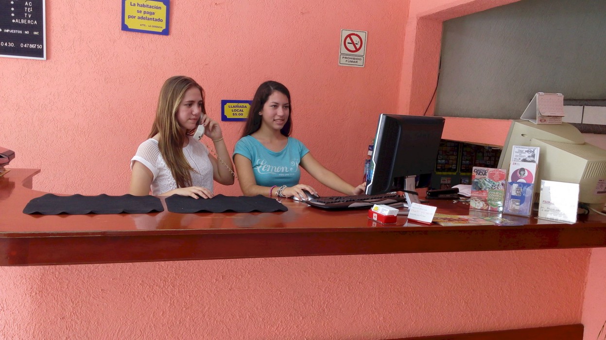 Hotel Plaza Jardin 39/70