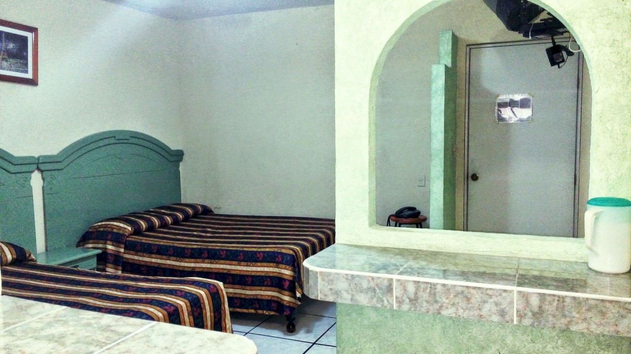 Hotel Plaza Jardin 36/70