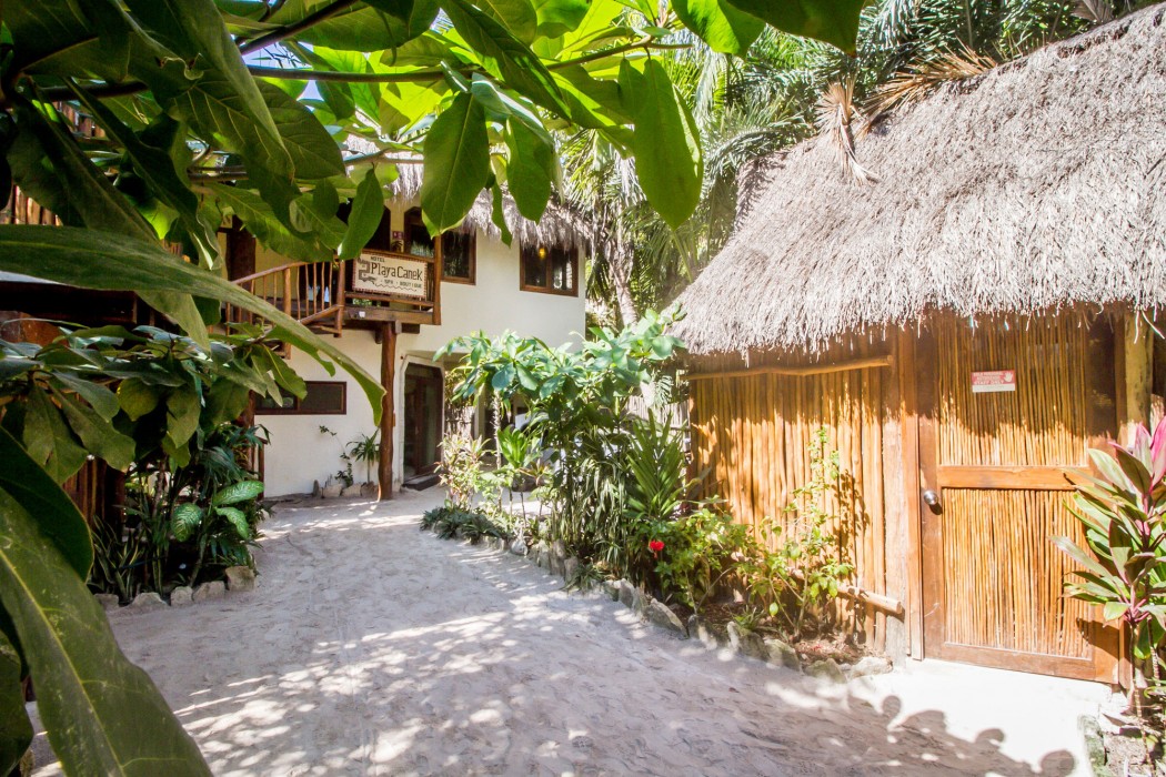 Playa Canek Boutique Eco Hotel 57/100