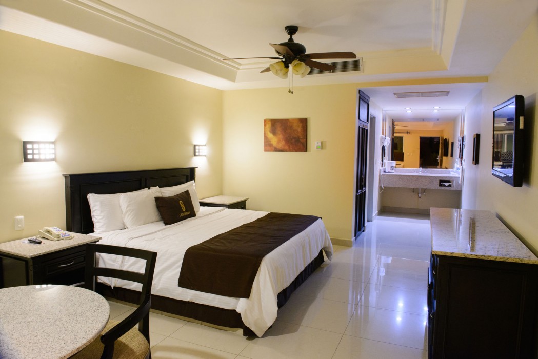 Hotel Santorian 26/57
