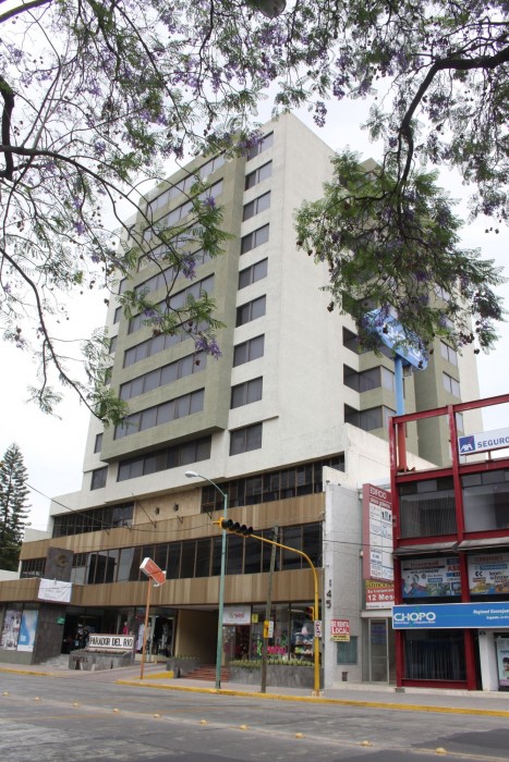 Hotel Parador Del Rio 44/95