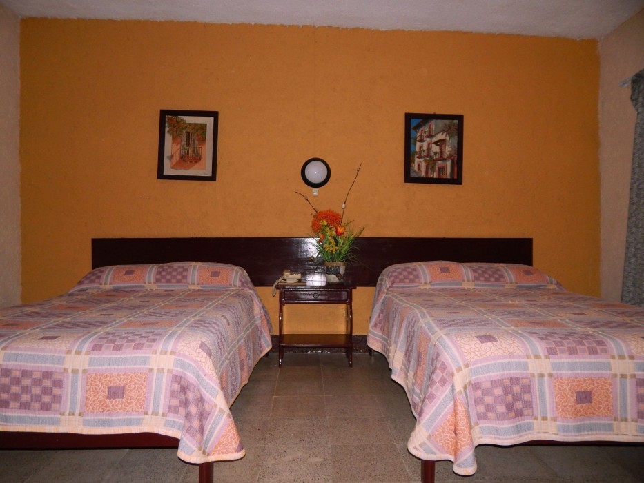 Hotel Riviera 32/66