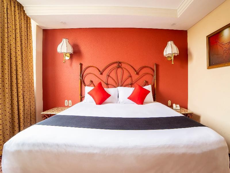 Oyo Flagship Hotel Santa Maria 55/98