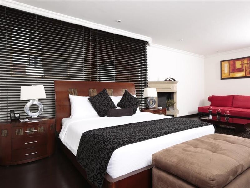 Suites 108 22/55