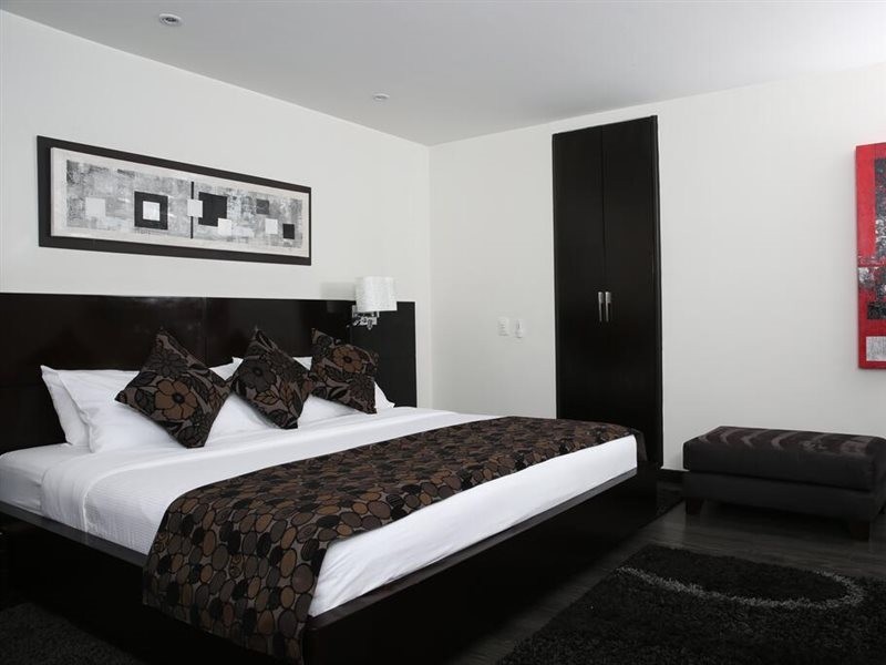 Suites 108 24/55