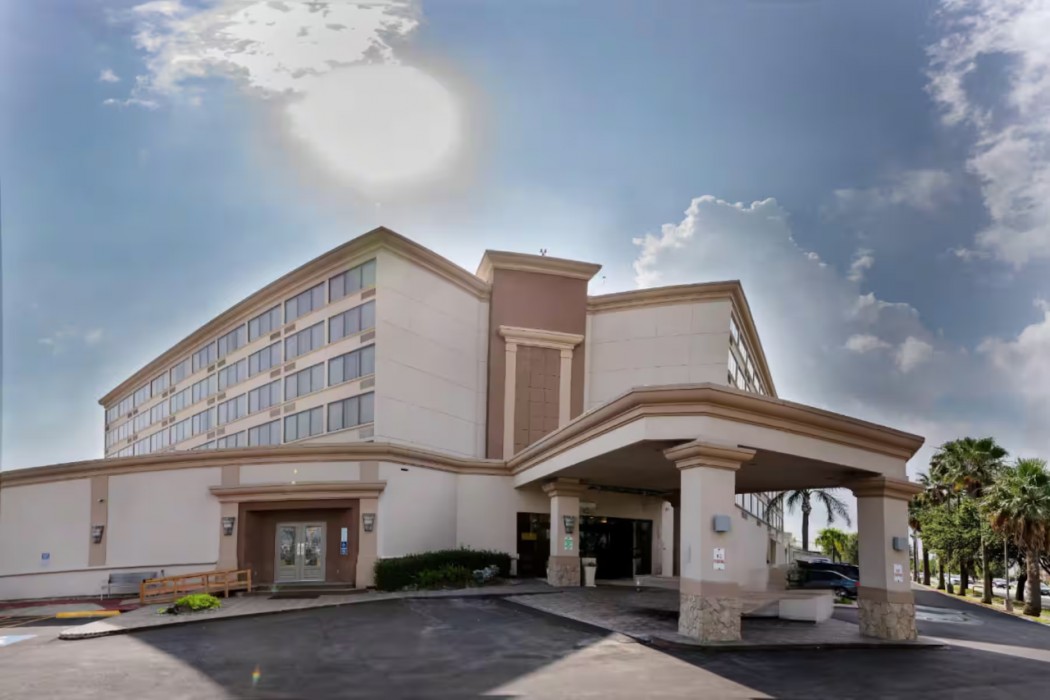 Wyndham Houston Hobby Airport 1/44