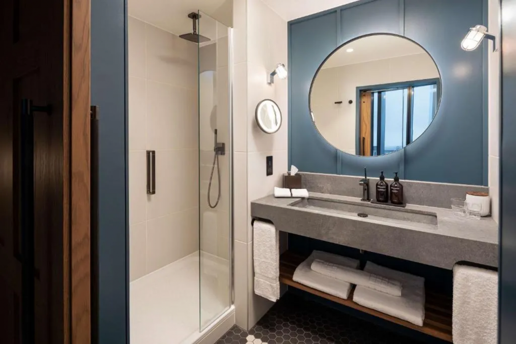 The Gantry London, Curio Collection by Hilton 11/44