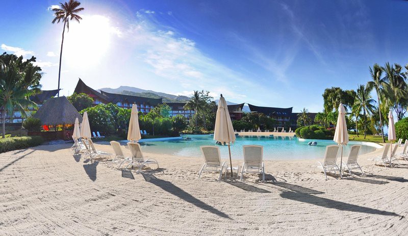 Tahiti Ia Ora Beach Resort 4/83