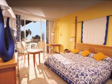 Tahiti Ia Ora Beach Resort 23/83