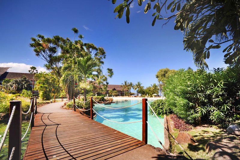 Tahiti Ia Ora Beach Resort 10/83