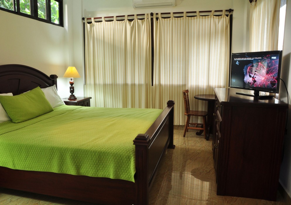 Paradise Hot Springs Thermal Resort 16/62