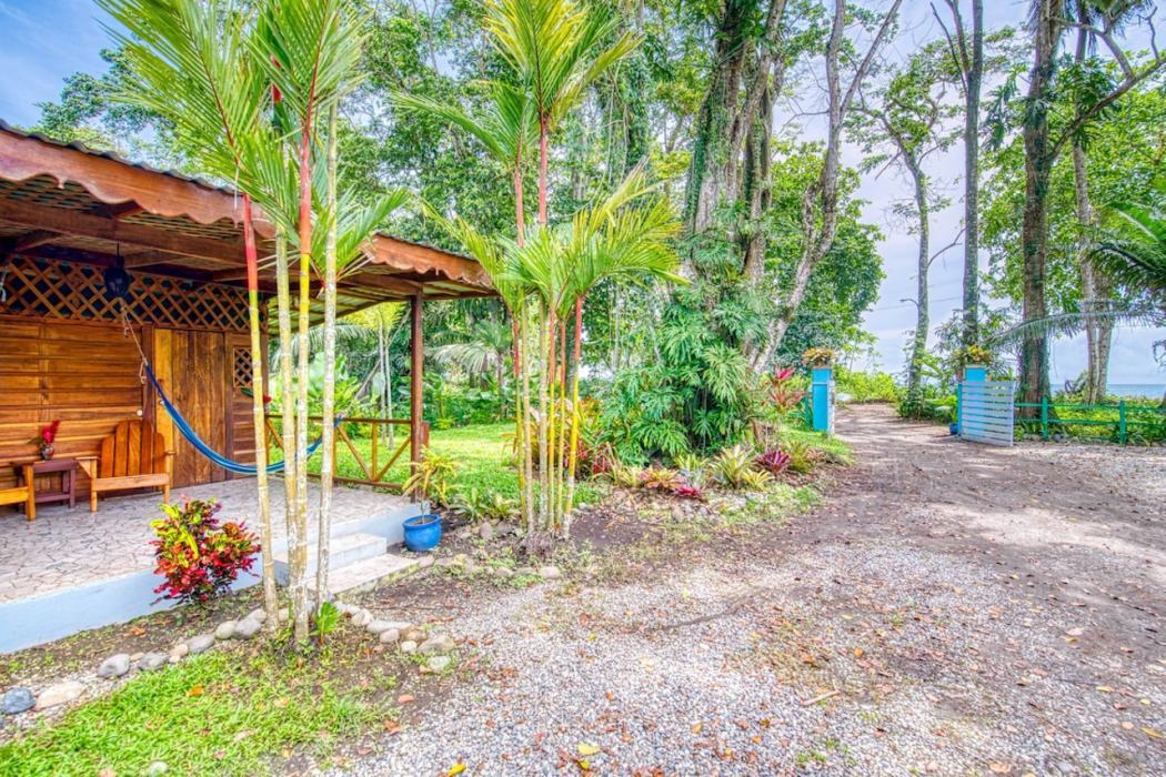 Hotel Banana Azul - Adults Only in CAHUITA