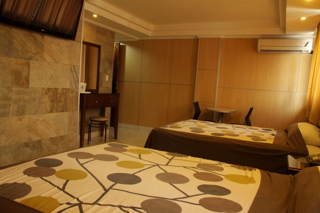 Hotel San Thomas Inn 20/33