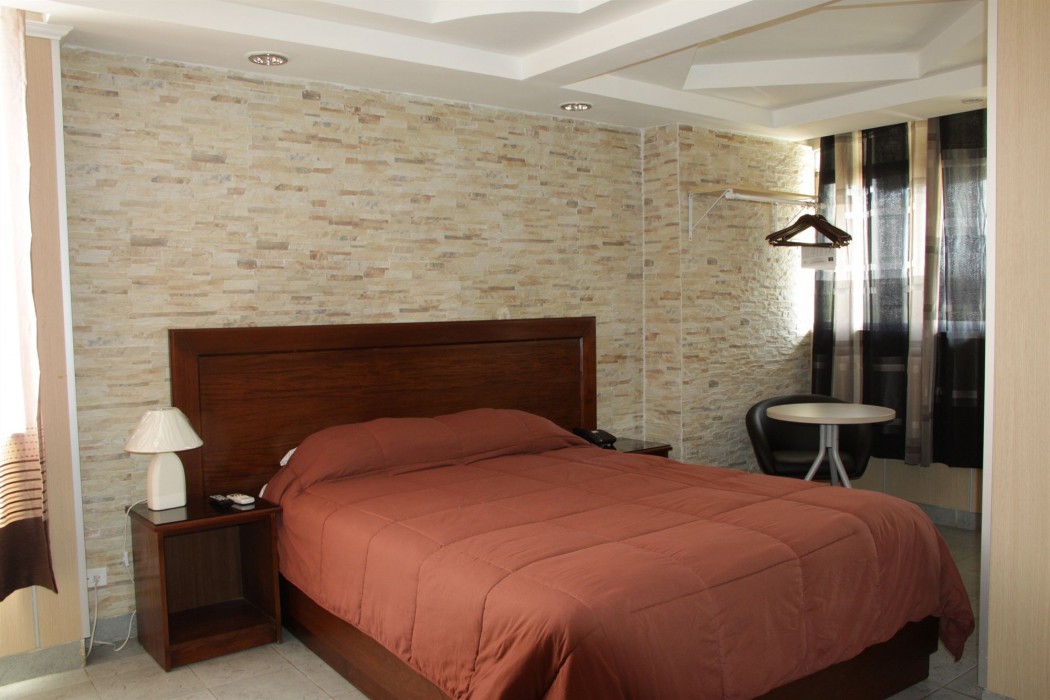 Hotel San Thomas Inn 22/33