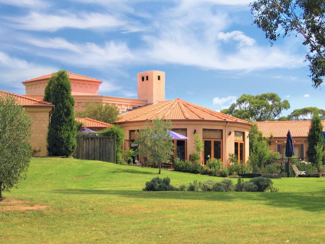 Estate Tuscany in POKOLBIN