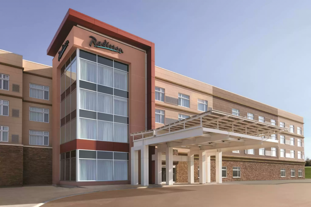 Radisson Kingswood Hotel Fredericton, NB 1/49