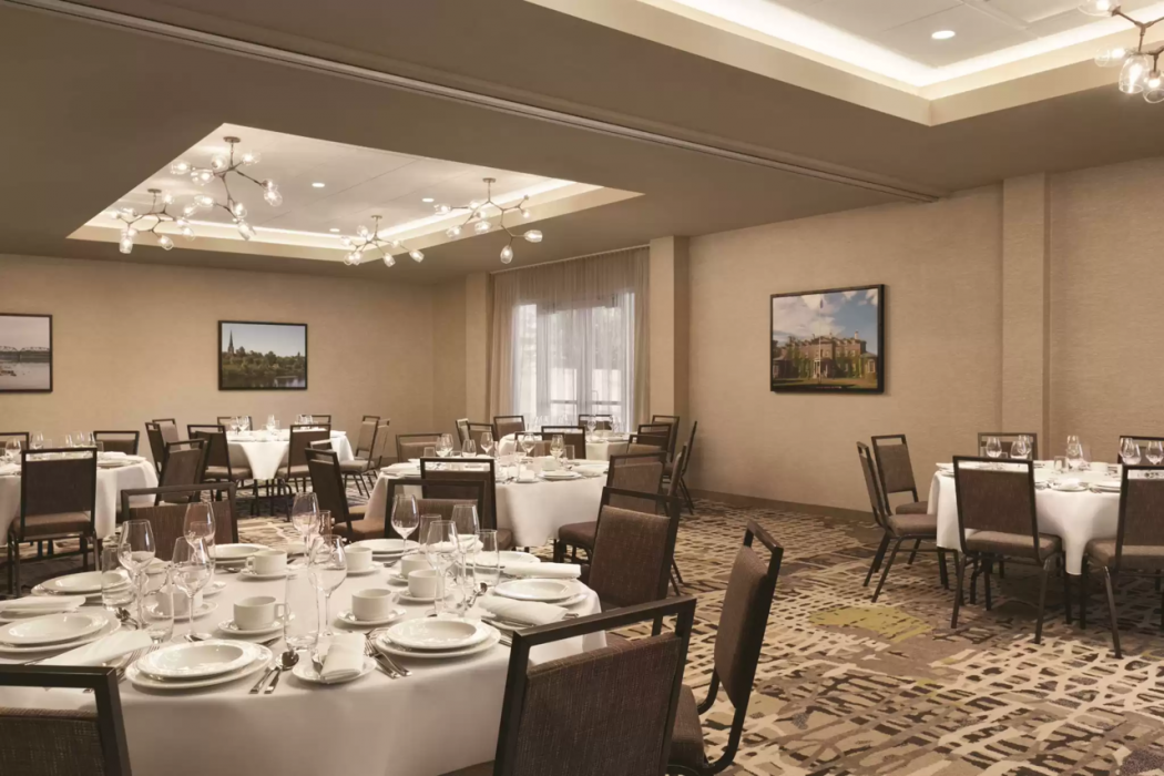 Radisson Kingswood Hotel Fredericton, NB 22/49