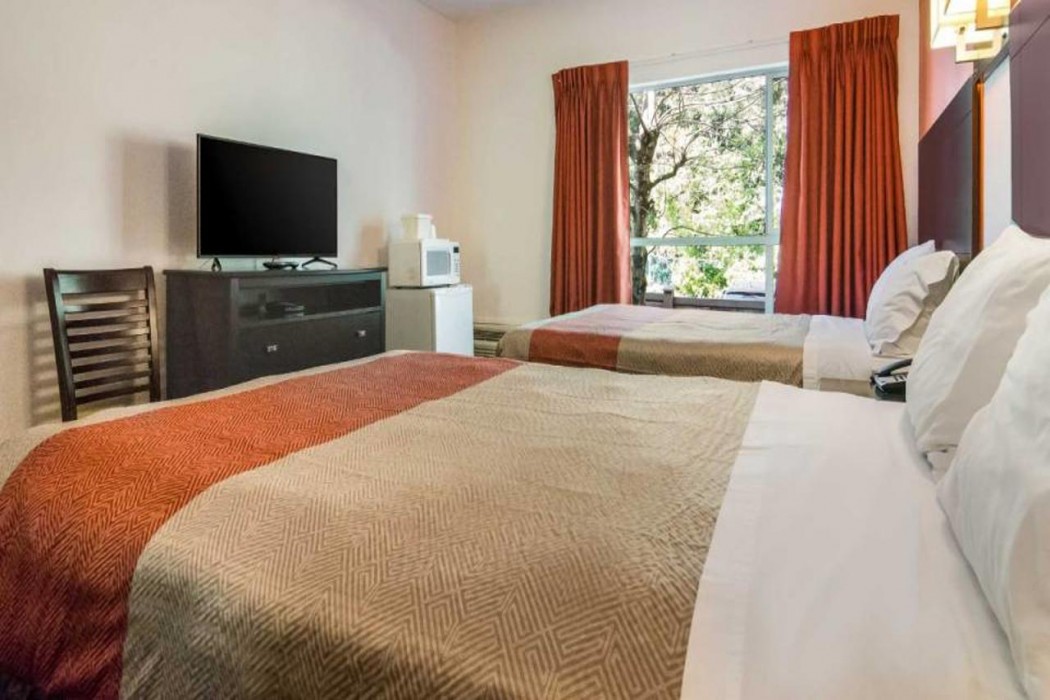Motel6 Surrey BC 11/37